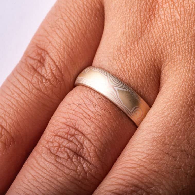 Woodgrain Dark and Light Mokume Ring Set - Image 6