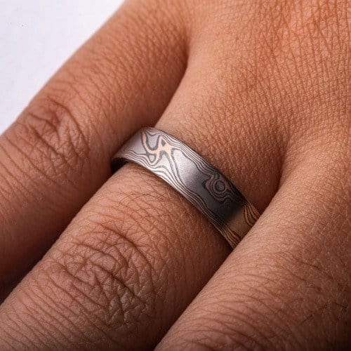 Campfire Woodgrain Pattern ring in Embers - Image 5