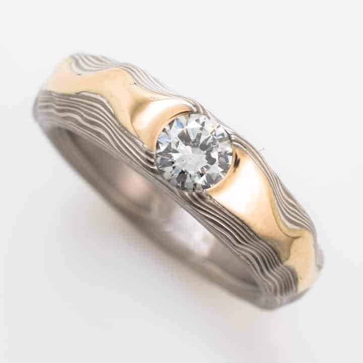 Diamond Guri Bori Ring in Ash with Yellow Gold Ridgeline - Image 3