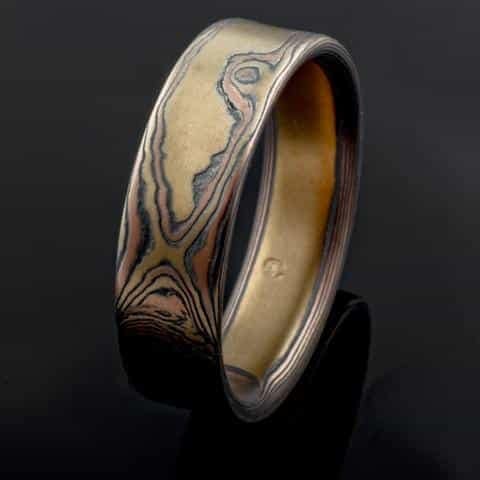Sophisticated Mokume Gane Wedding Band with Etched Finish - Image 4