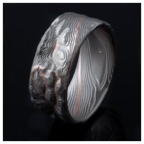 Earthy Red Gold Stratum Guri Bori Twist Wedding Ring - Image 4