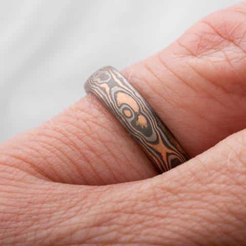 Smoldering Mokume Gane Ring in Woodgrain Pattern - Image 5