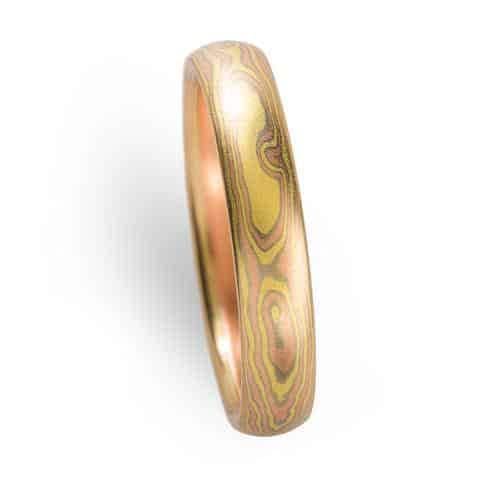 Refined 18Kt Gold Mokume Gane Ring Set in Woodgrain Pattern - Image 5
