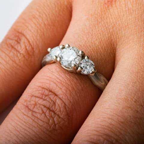 Sophisticated Mokume Gane Wedding Ring Set with Diamonds - Image 4