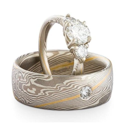 luxurious_mokume_gane_wedding_ring_set_in_custom_smoke_palette_and_twist_pattern_with_22k_gold_stratum1
