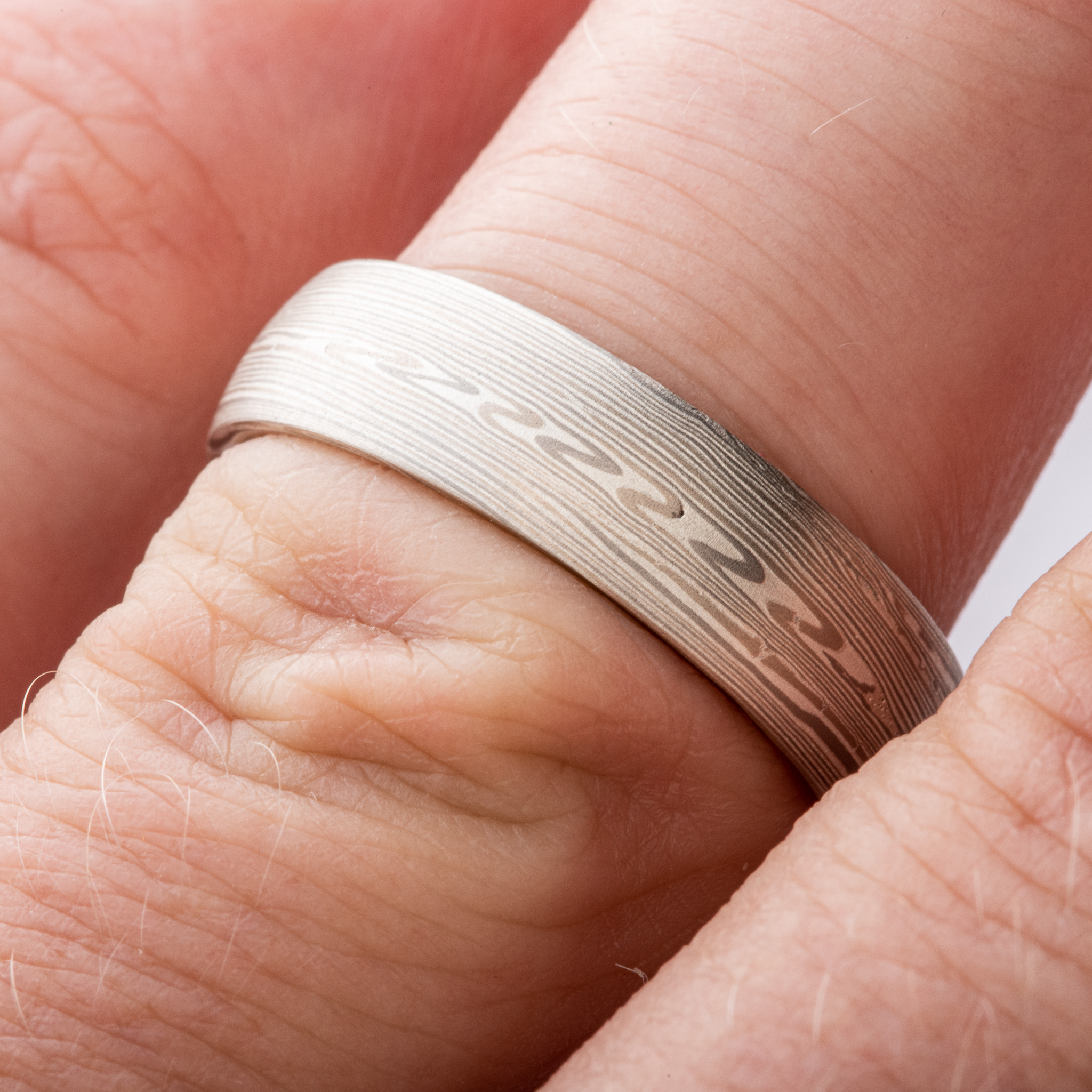 Elegant Mokume Wedding Band - Image 5