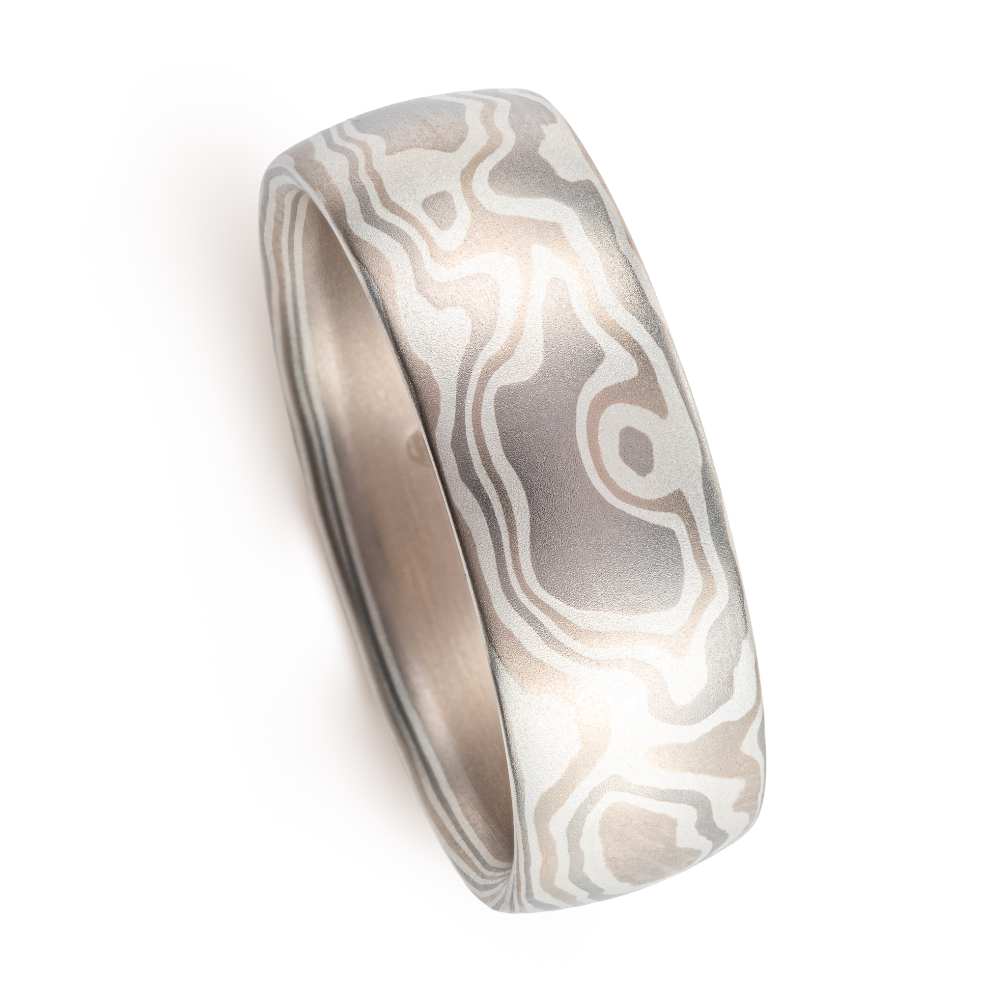 Classic Mokume Gane Woodgrain Band in Smoke Palette - Image 4