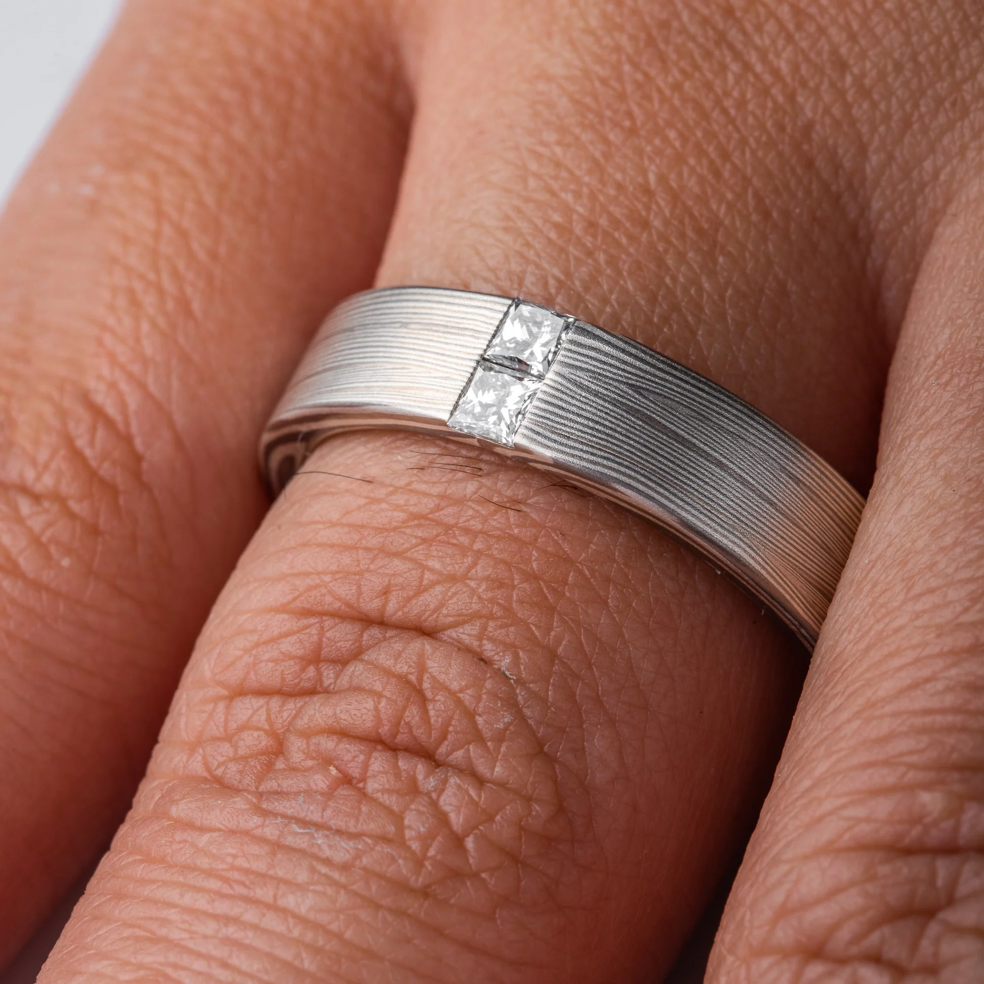 Elegant Mokume Diamond Wedding Ring in Flow Pattern with Mokume Knots and Smoke Palette - Image 4